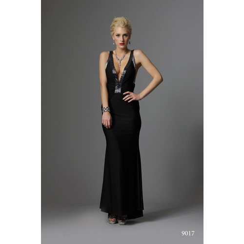 ROSE NOIR#9017 - V Neck Evening Gown (Black size 10)